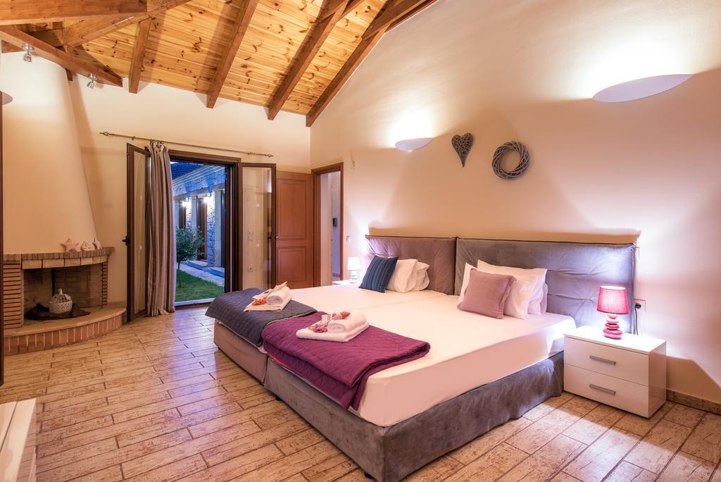 Astarte Villas - Kyveli Luxurious Private Villa Gaitani Habitación foto